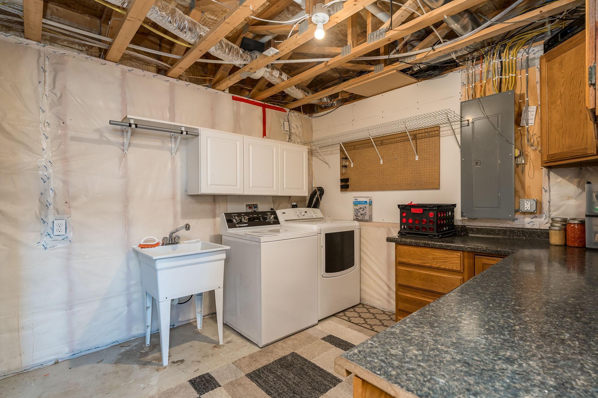 228 Grovebrook Circle