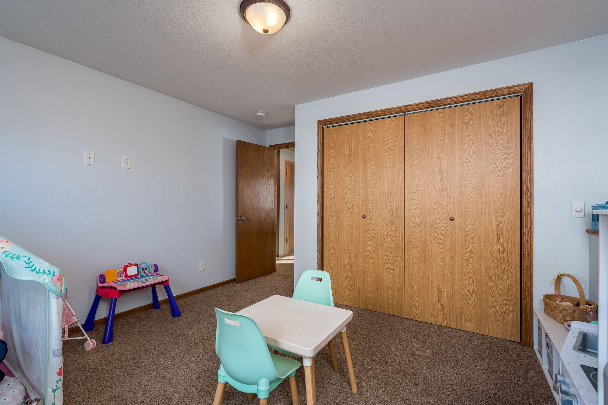 228 Grovebrook Circle