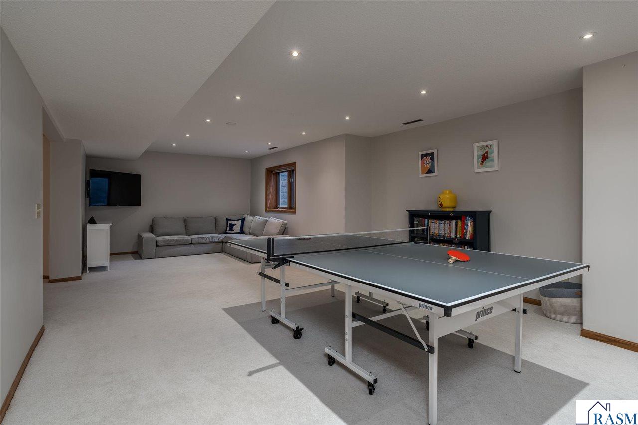 2275 Northridge Drive