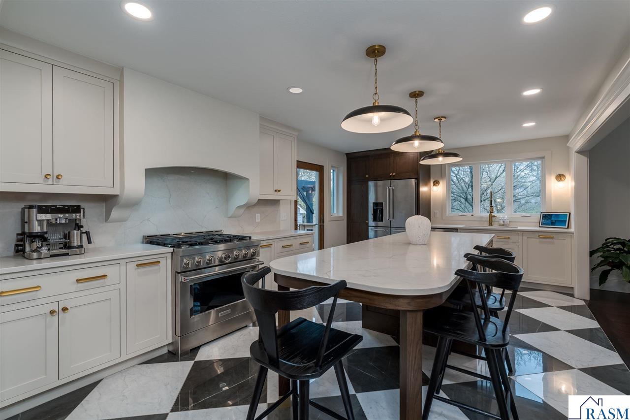 2275 Northridge Drive