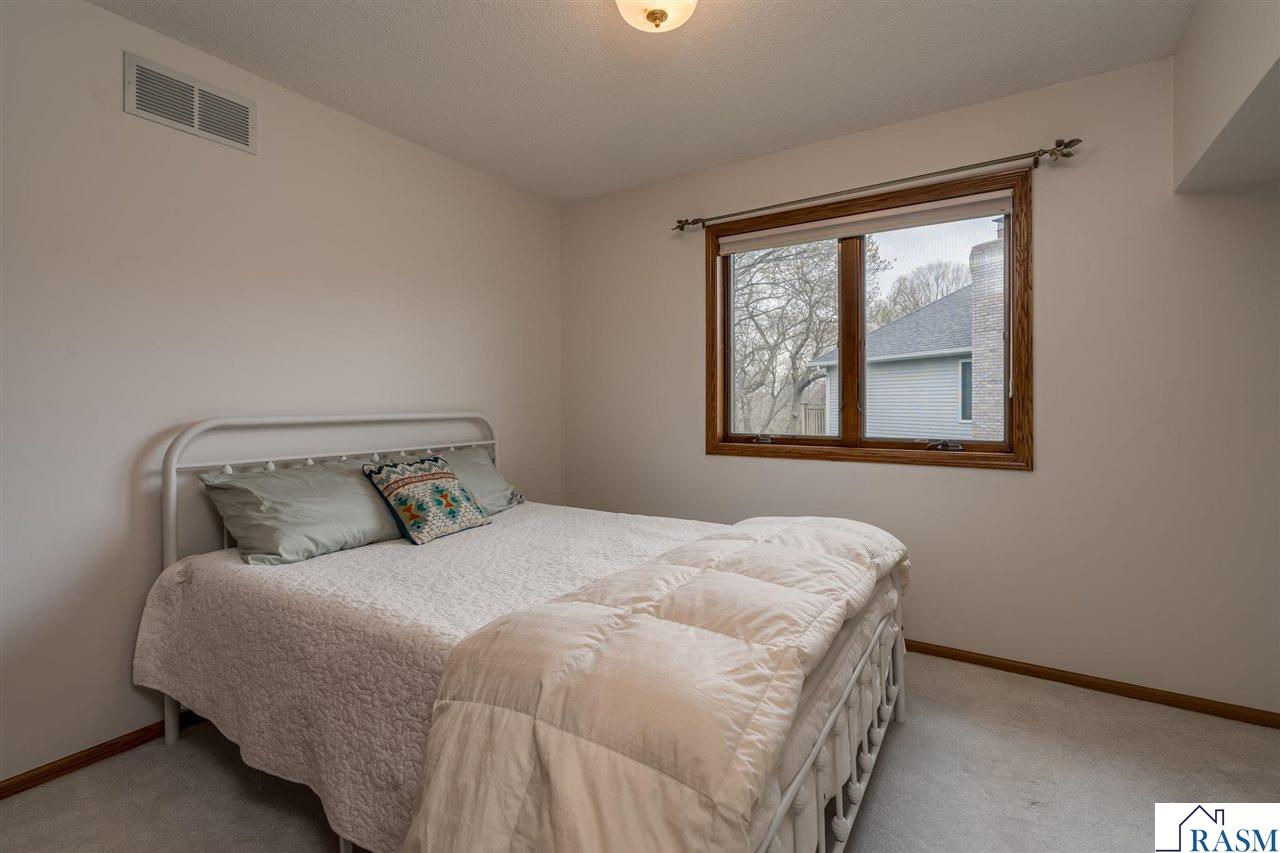 2275 Northridge Drive