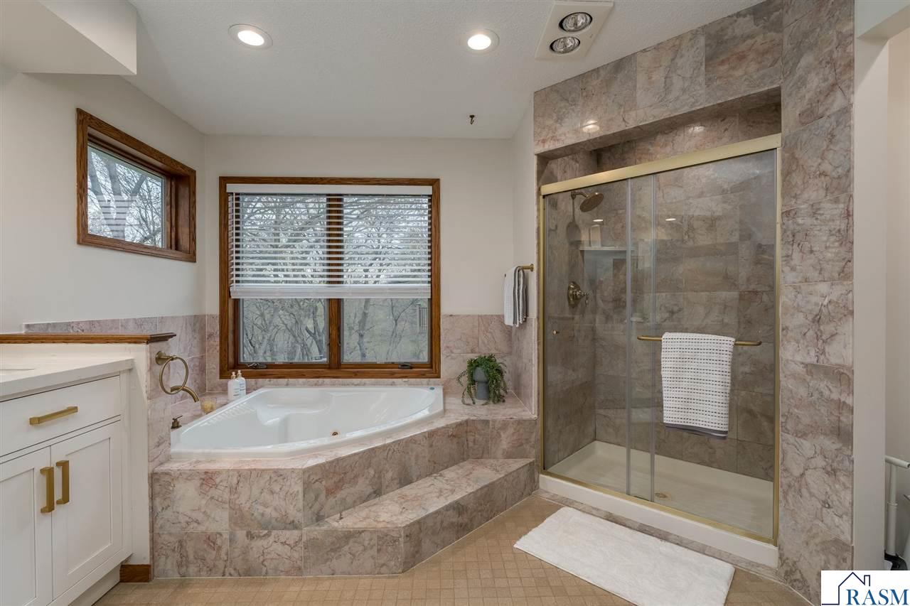 2275 Northridge Drive