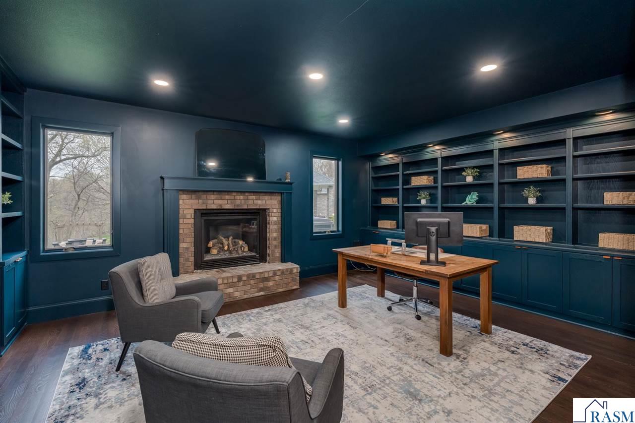 2275 Northridge Drive