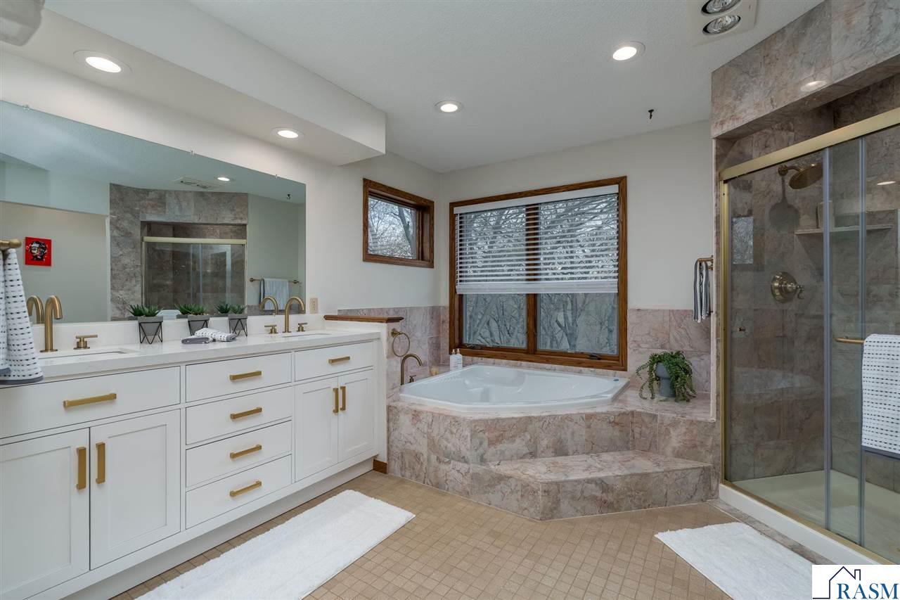 2275 Northridge Drive