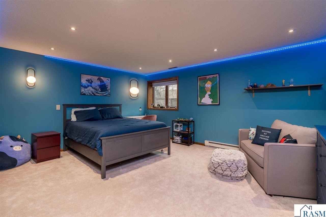 2275 Northridge Drive