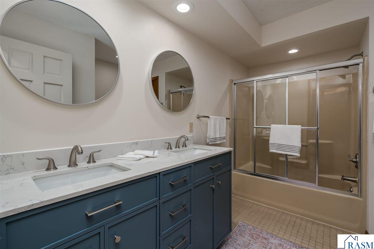 2275 Northridge Drive