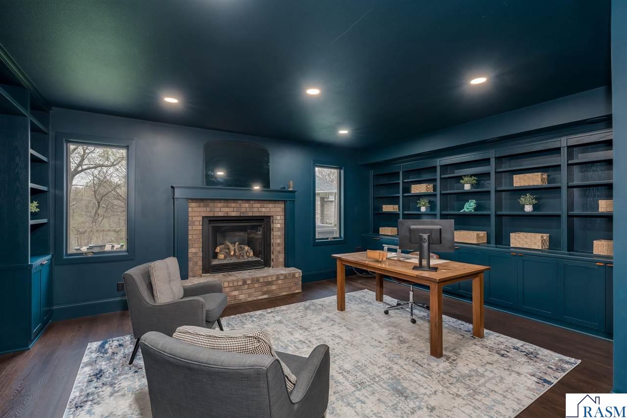 2275 Northridge Drive