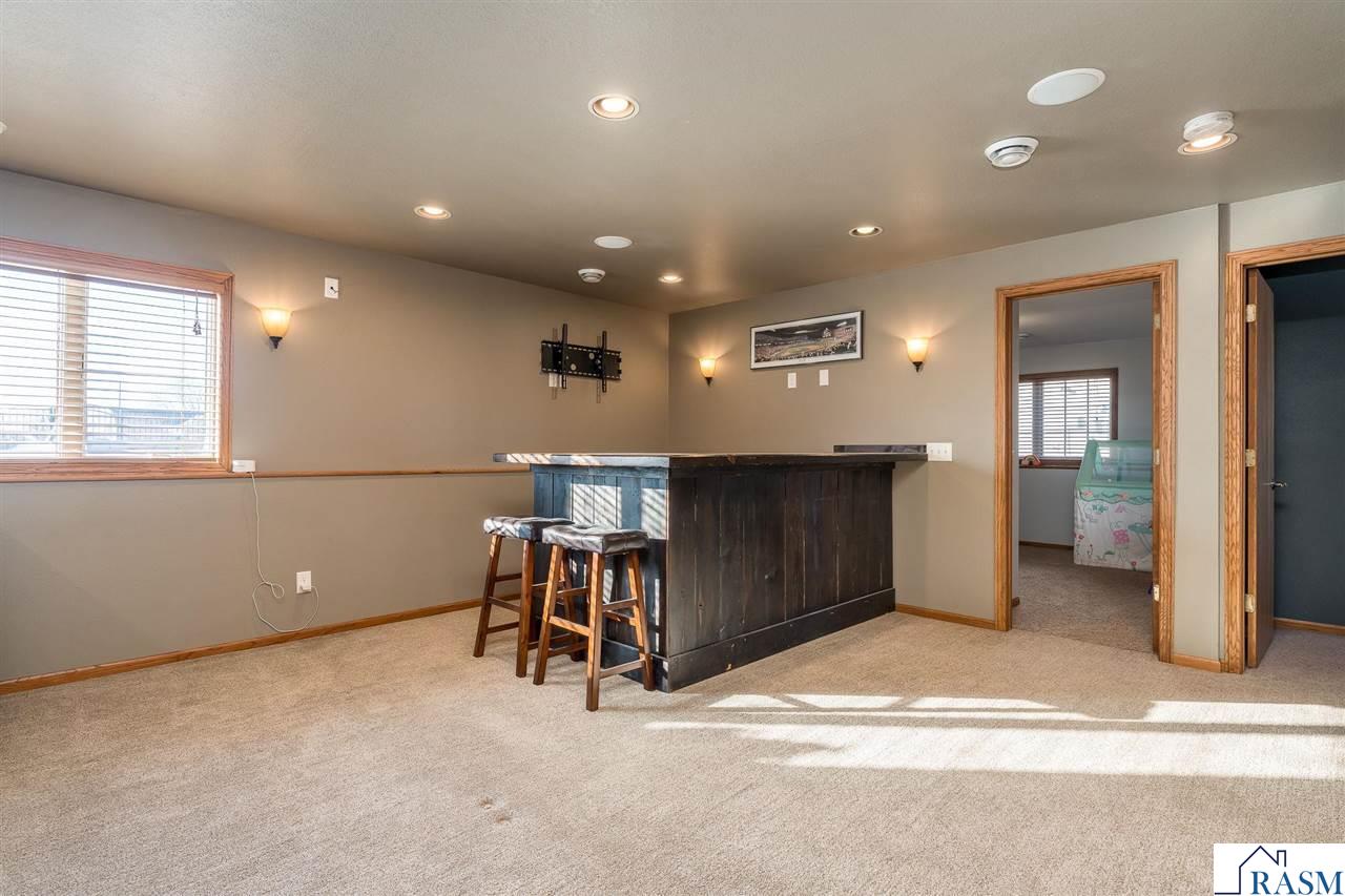 228 Grovebrook Circle