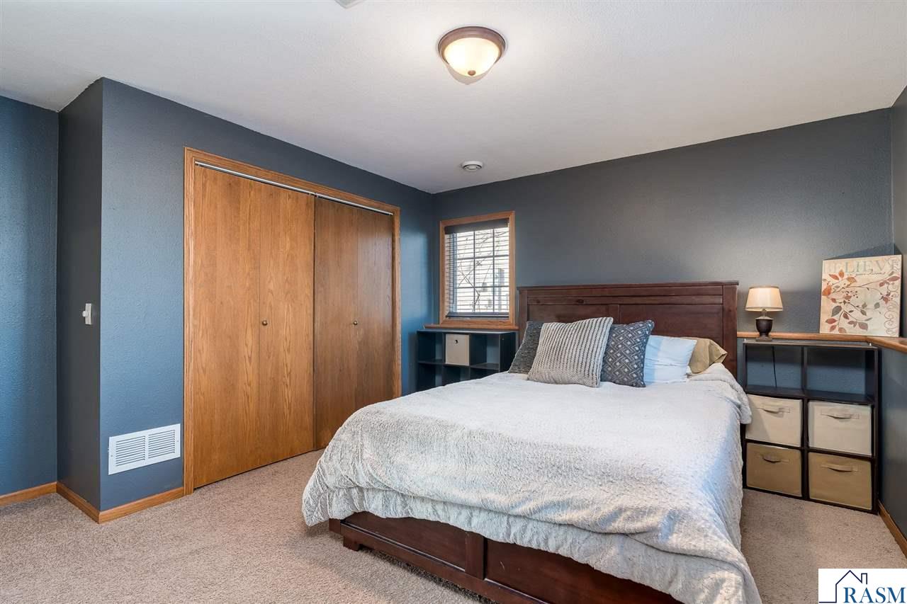 228 Grovebrook Circle