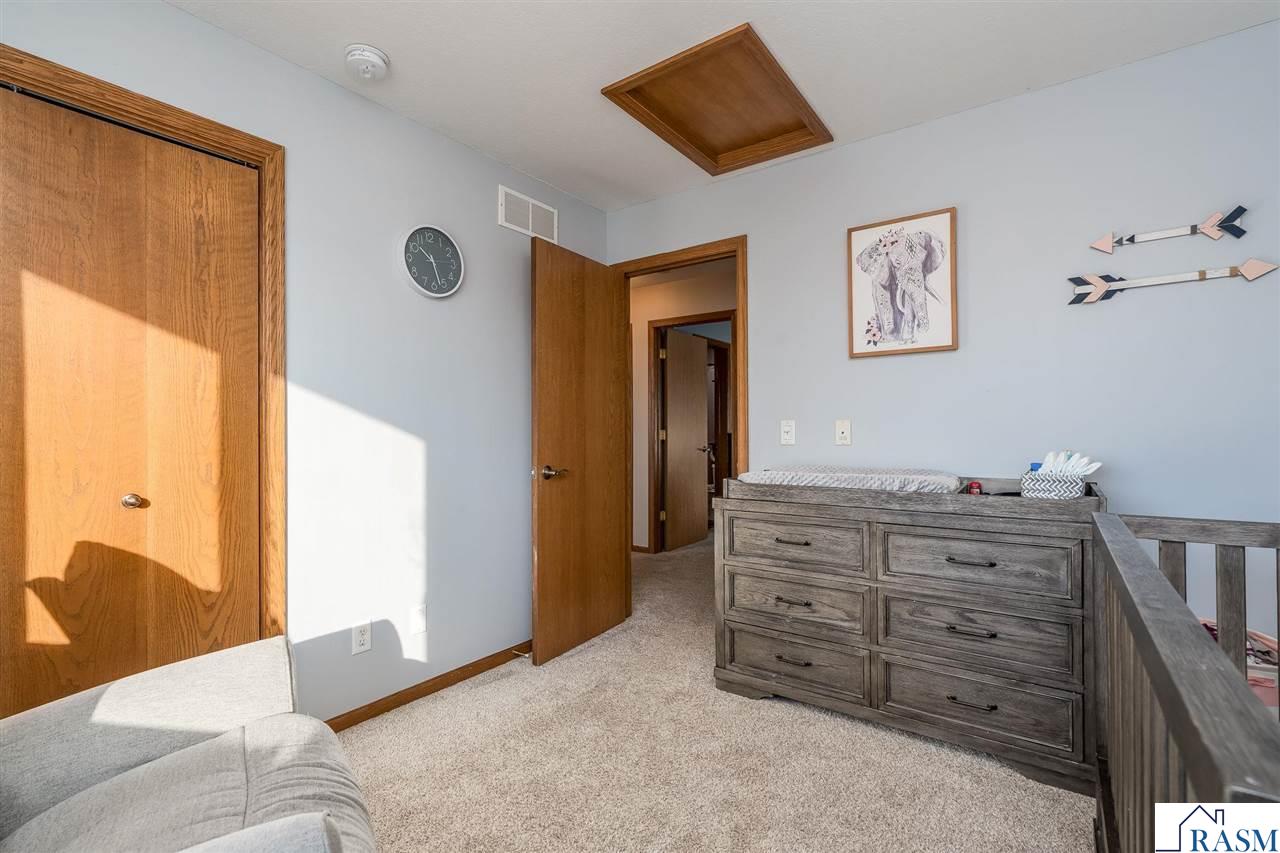 228 Grovebrook Circle