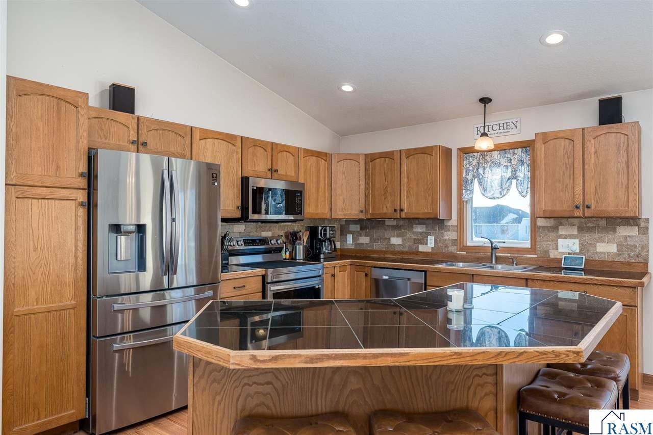 228 Grovebrook Circle