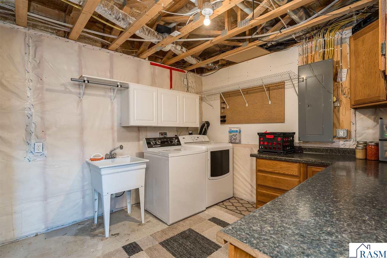 228 Grovebrook Circle