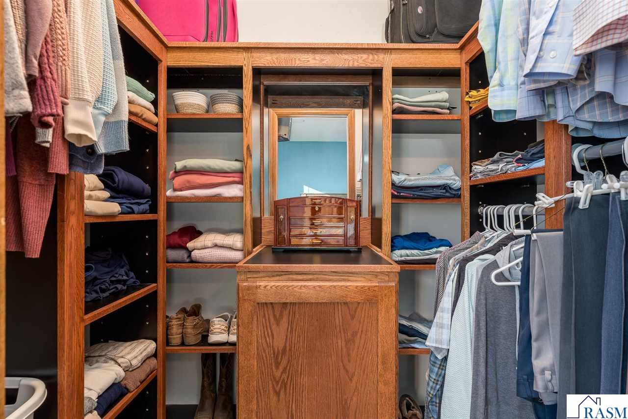 228 Grovebrook Circle