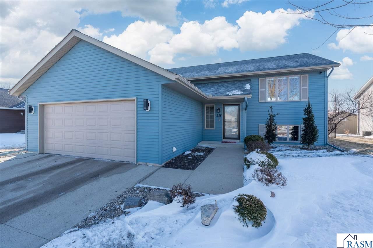 228 Grovebrook Circle