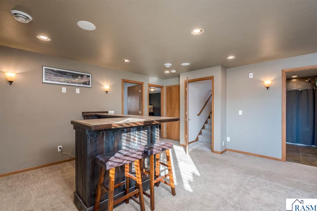 228 Grovebrook Circle