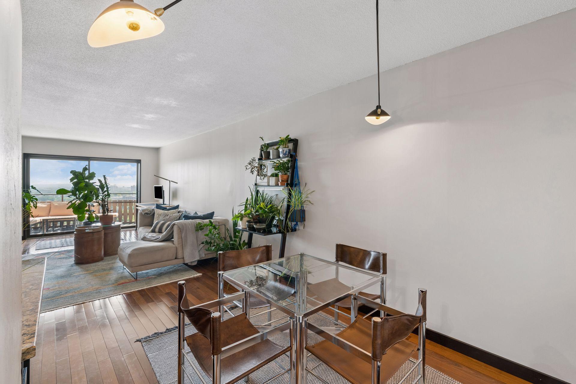 400 Groveland Avenue Unit: 1714