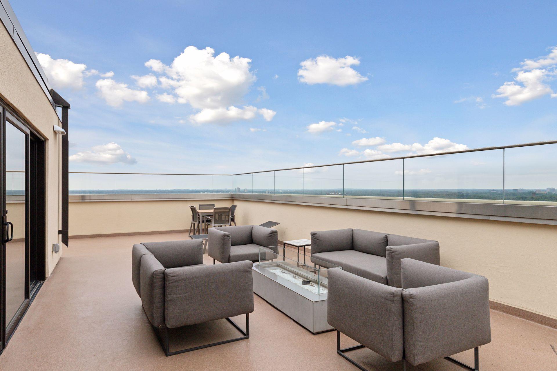 400 Groveland Avenue Unit: 1714