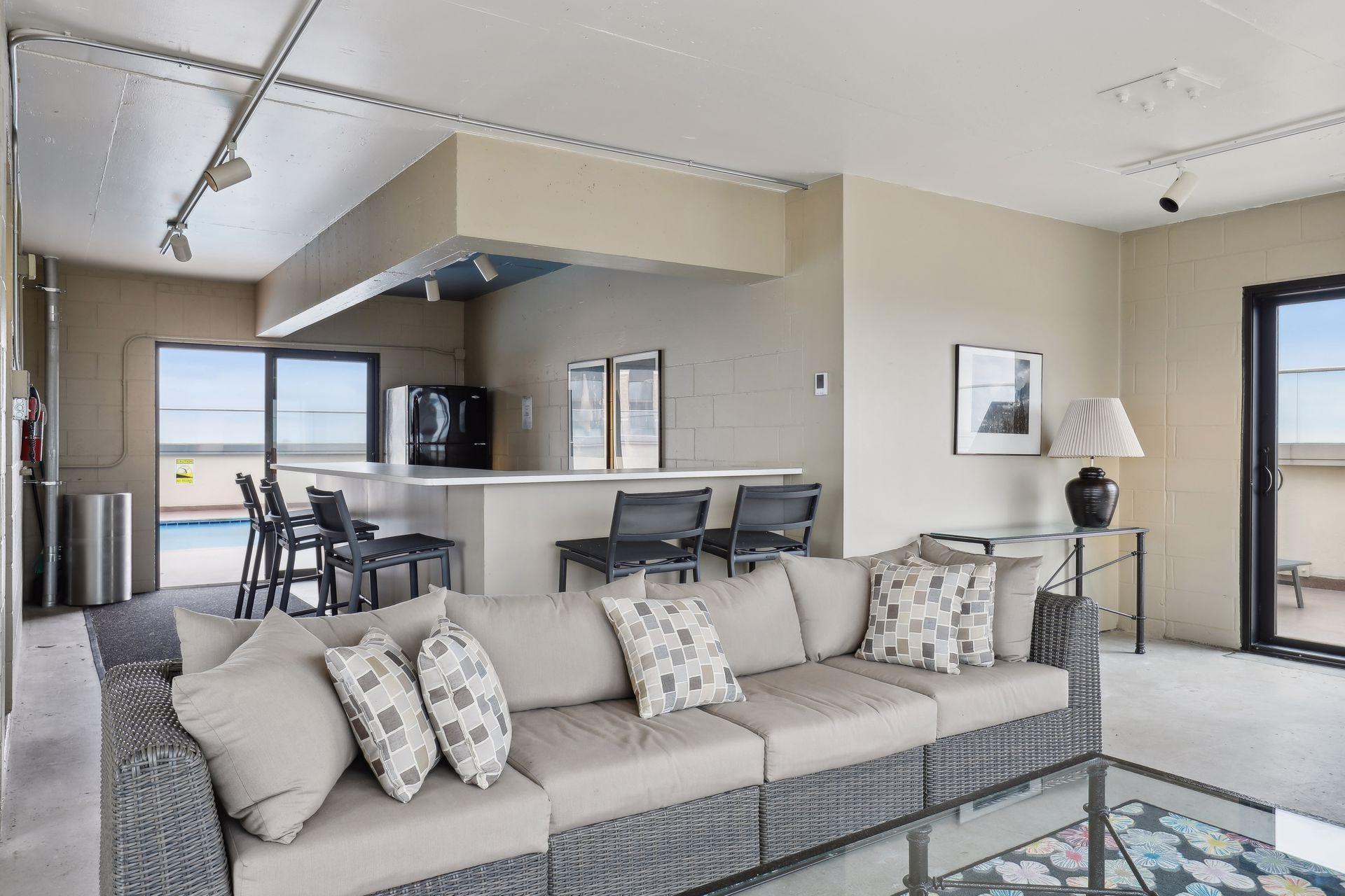 400 Groveland Avenue Unit: 1714