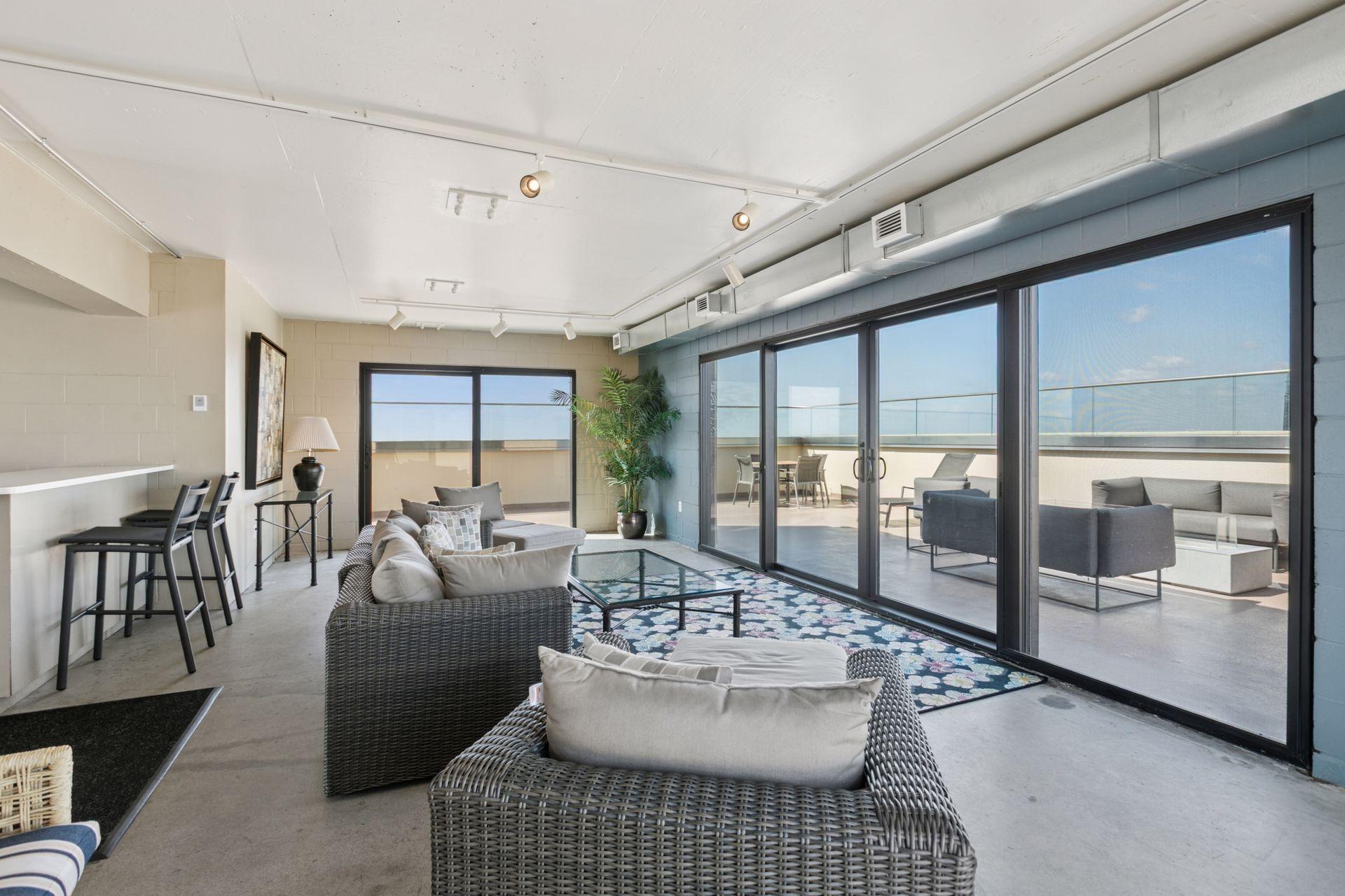 400 Groveland Avenue Unit: 1714