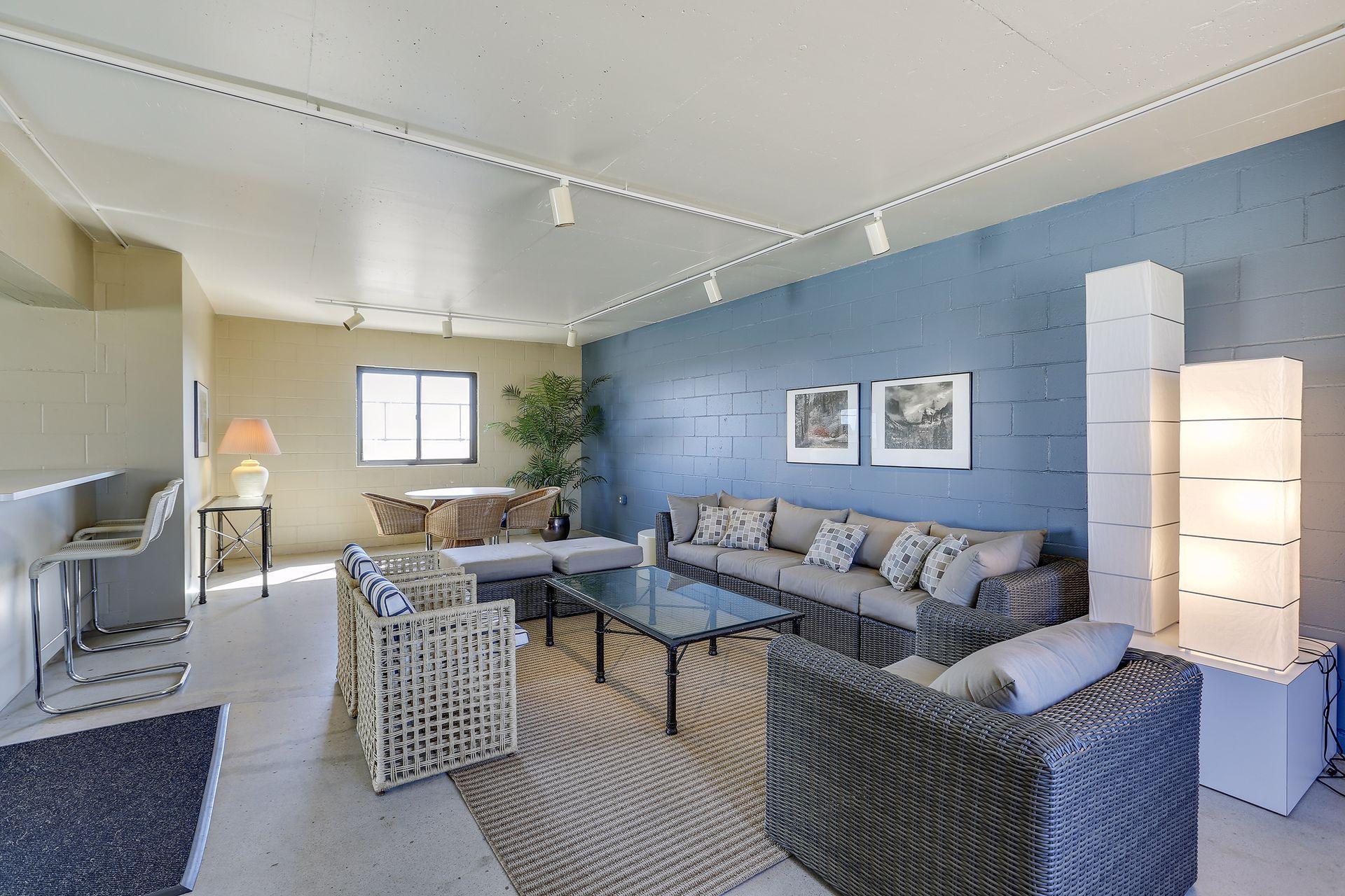 400 Groveland Avenue Unit: 1714