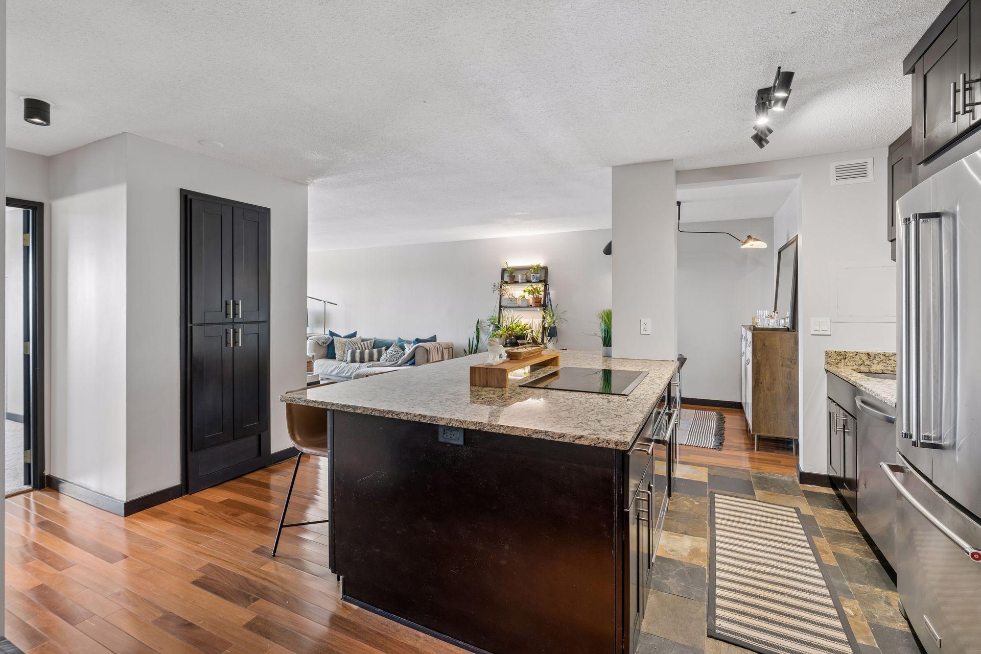 400 Groveland Avenue Unit: 1714