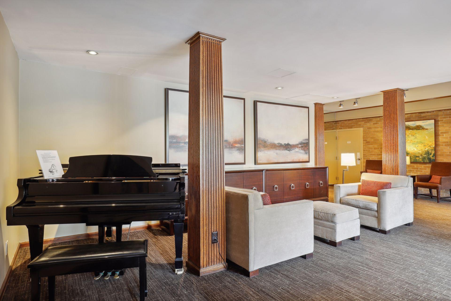 400 Groveland Avenue Unit: 1714