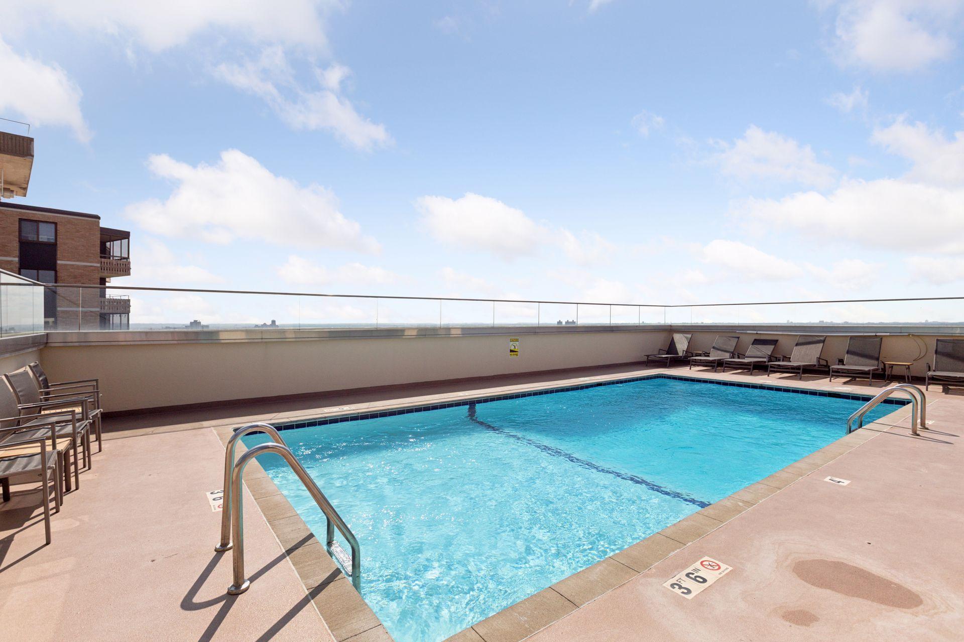 400 Groveland Avenue Unit: 1714