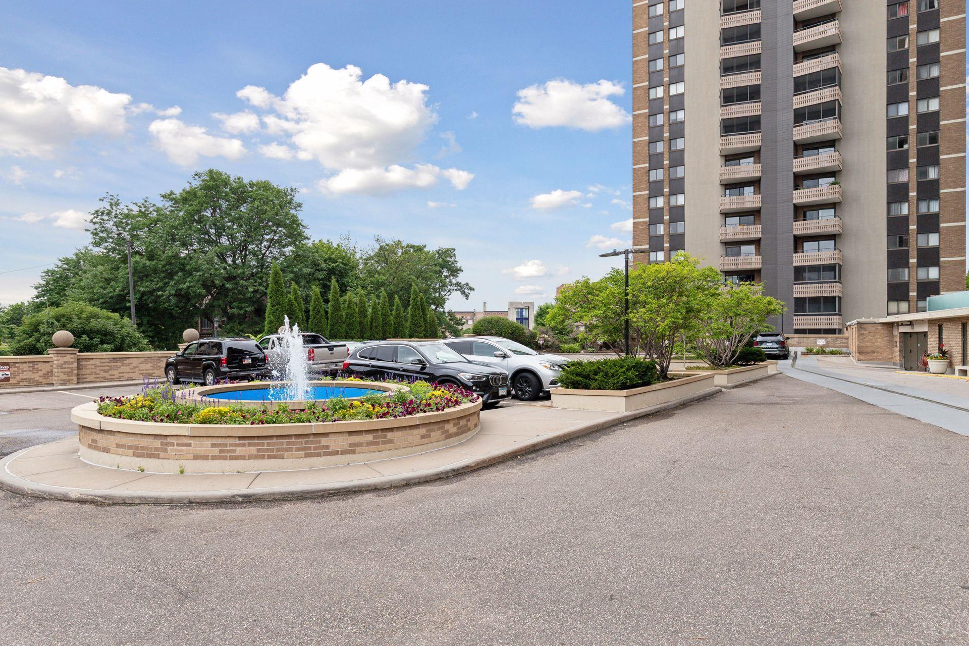 400 Groveland Avenue Unit: 1714
