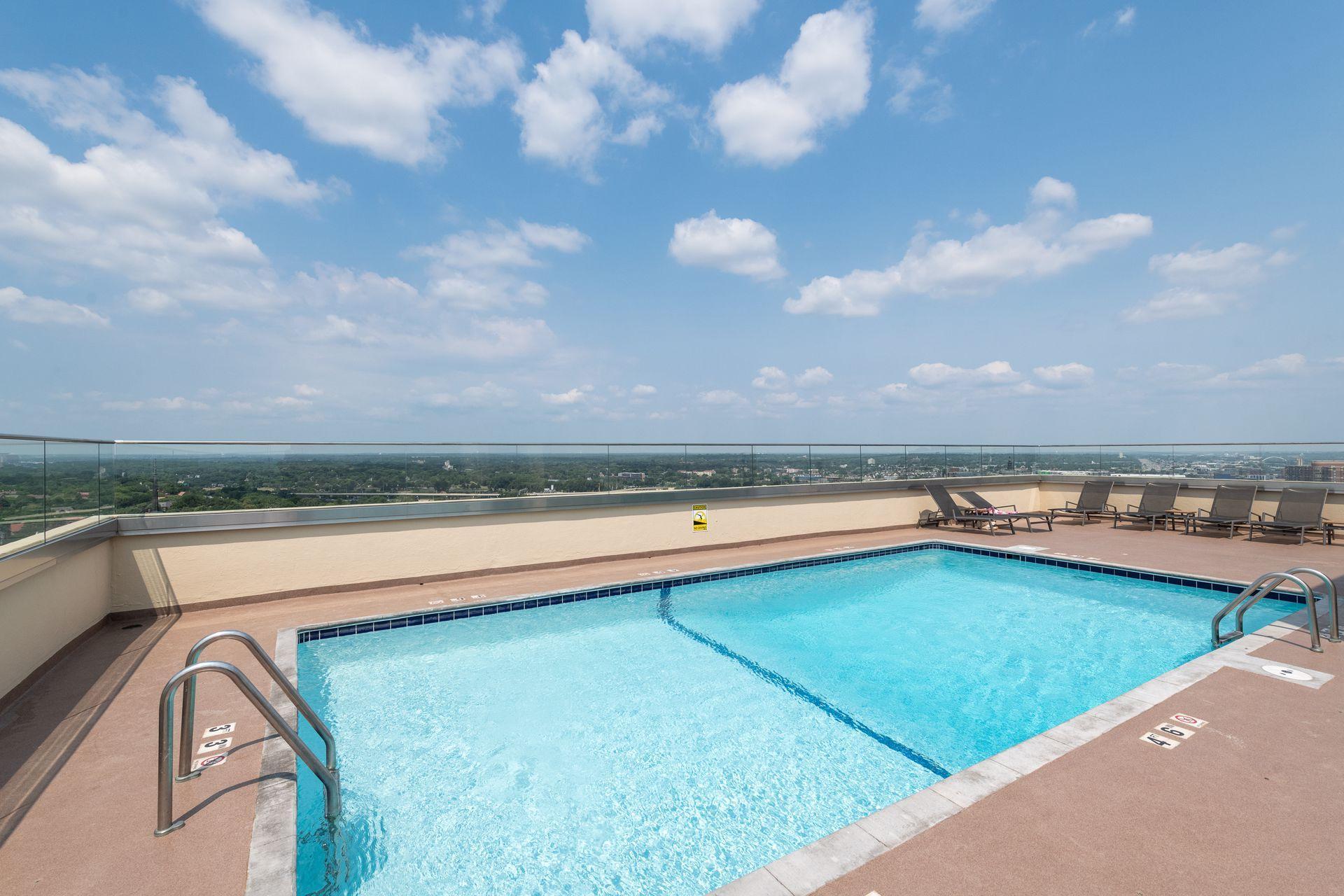 400 Groveland Avenue Unit: 1714