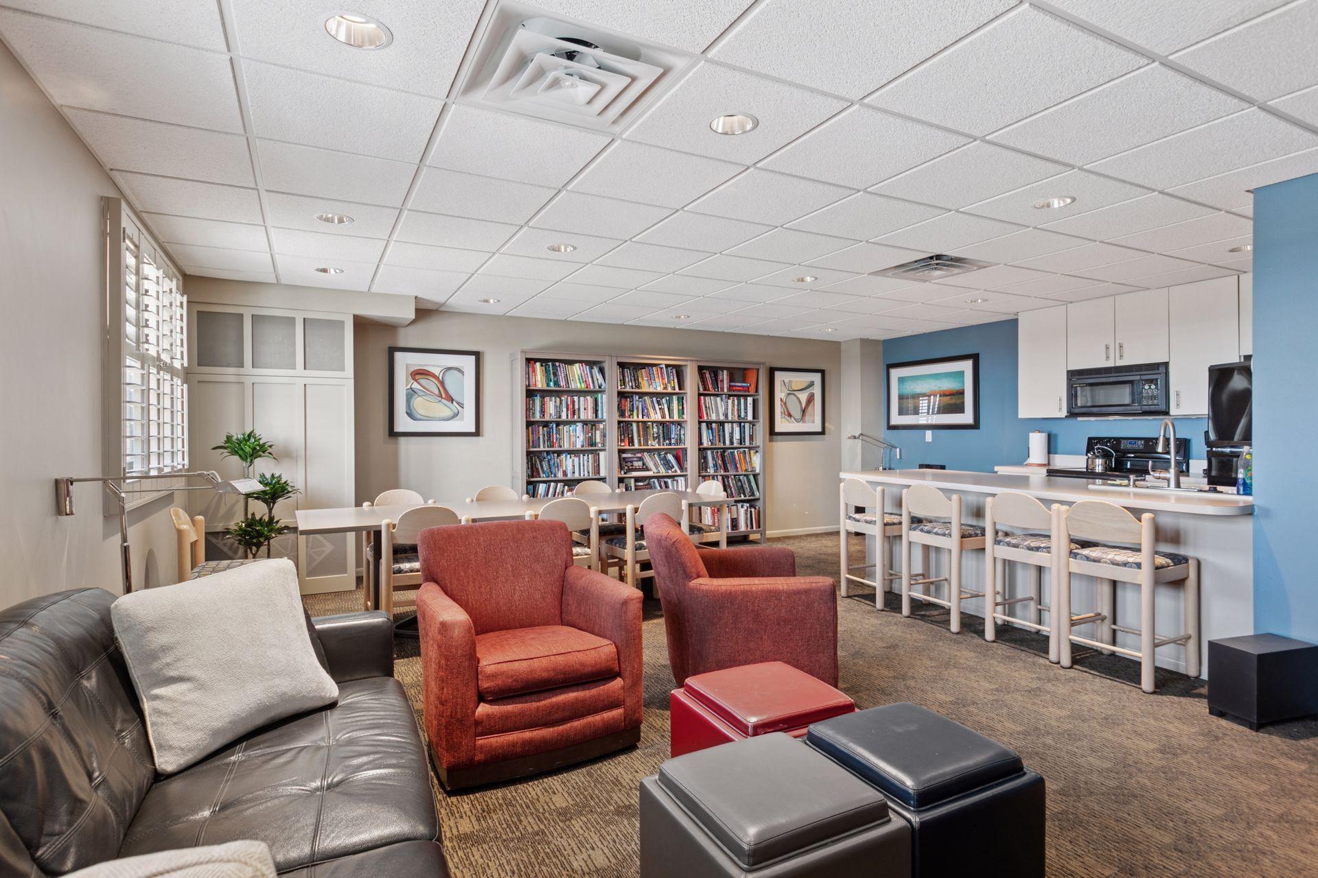 400 Groveland Avenue Unit: 1714