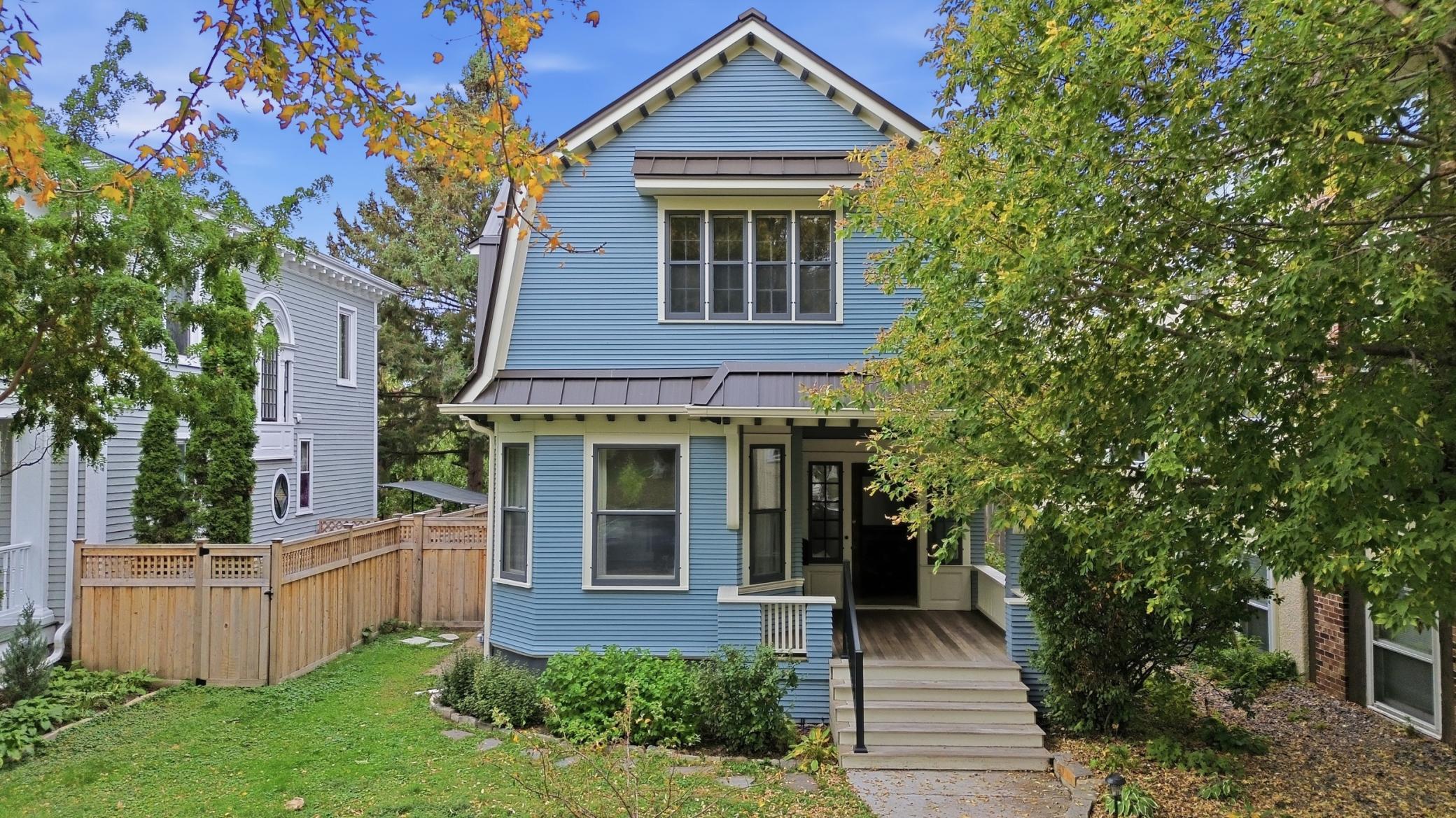 2220 Pleasant Avenue Minneapolis Mn Us 55404 Nst7160296