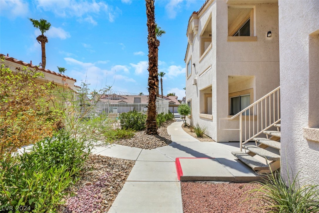 855 North Stephanie Street 2626