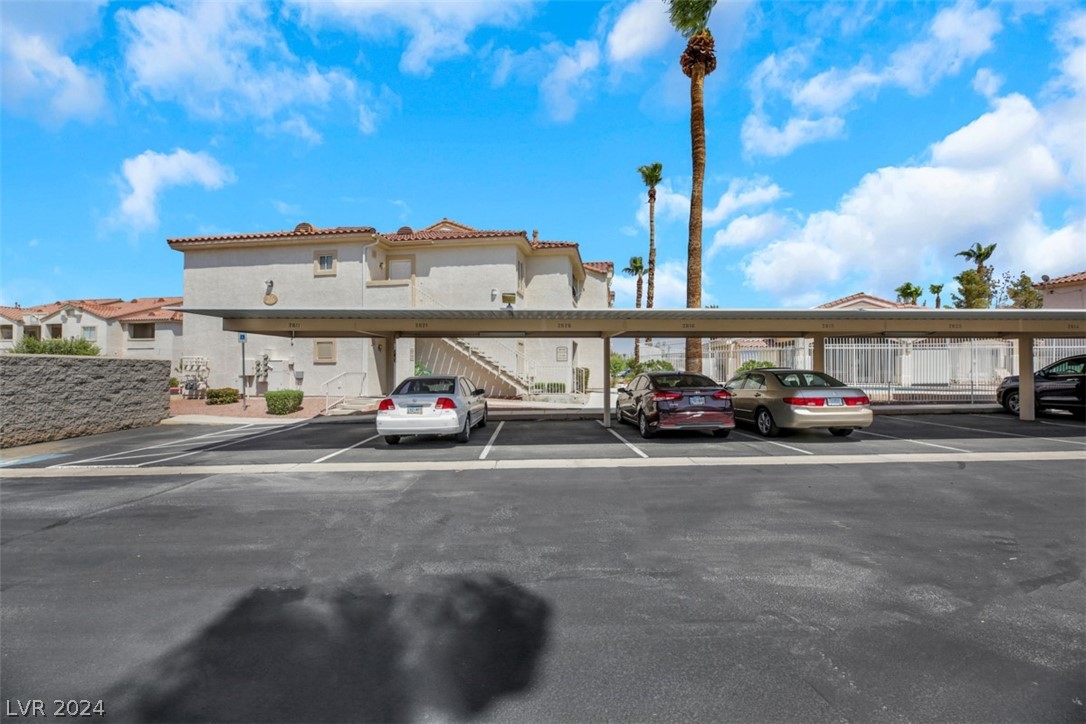 855 North Stephanie Street 2626