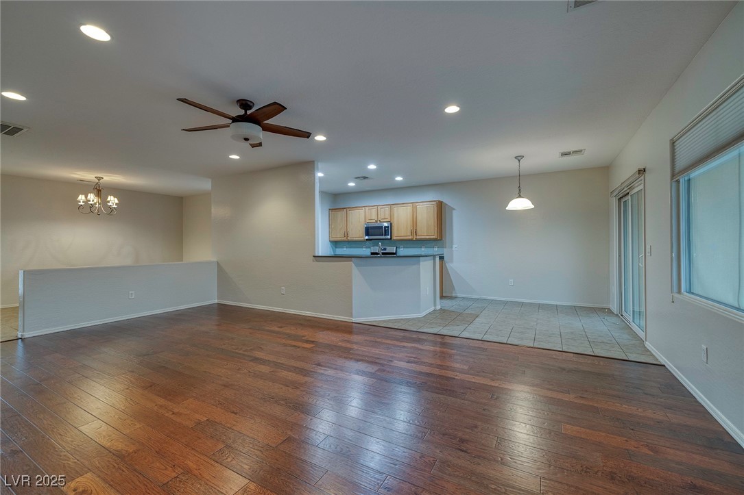 2549 Venus Star Street