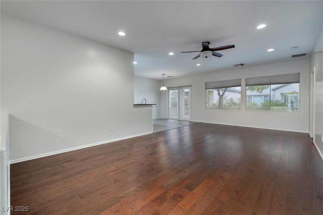 2549 Venus Star Street