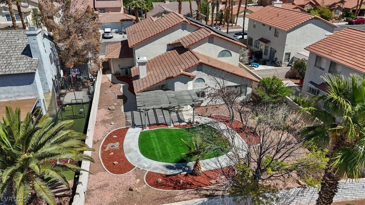 2505 Goldenmoon Street