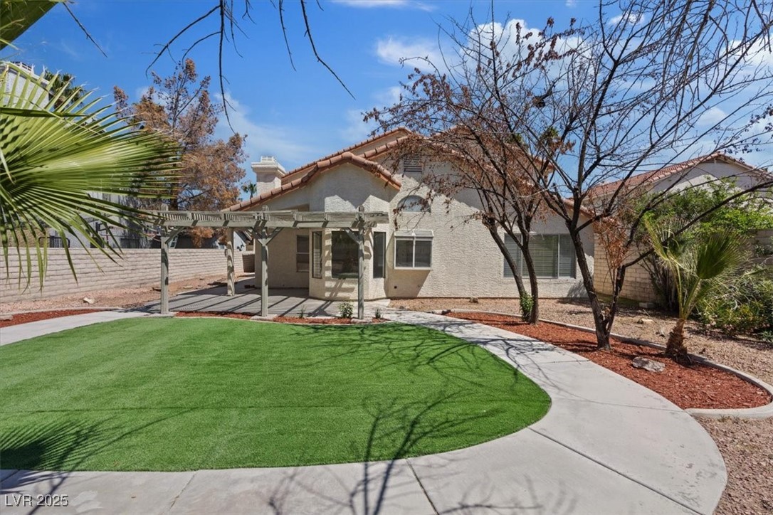 2505 Goldenmoon Street