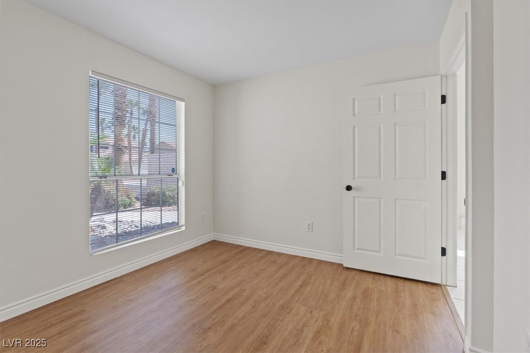 2505 Goldenmoon Street