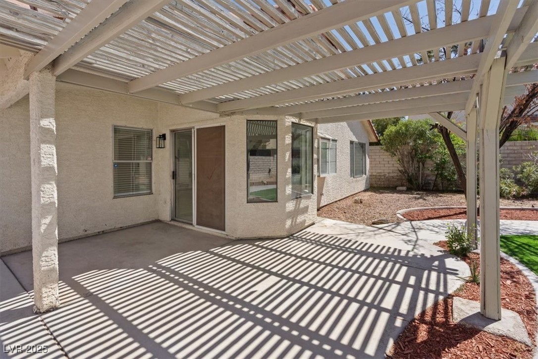2505 Goldenmoon Street
