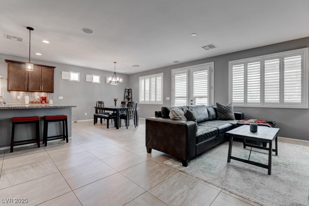 6985 Hopi Summit Court