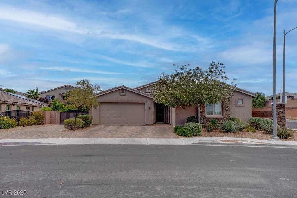 6985 Hopi Summit Court