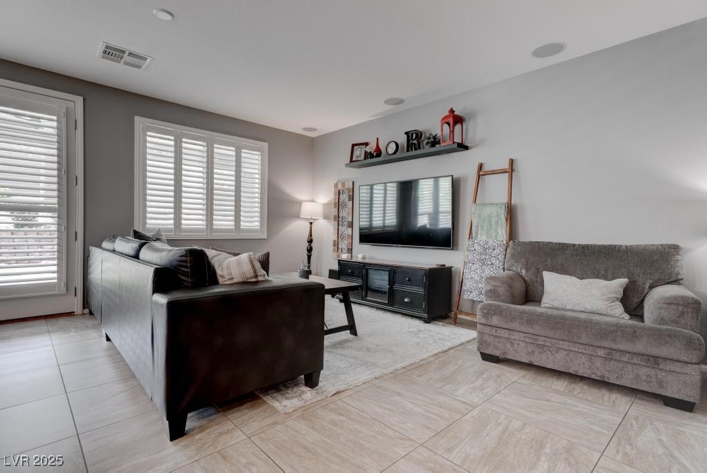 6985 Hopi Summit Court