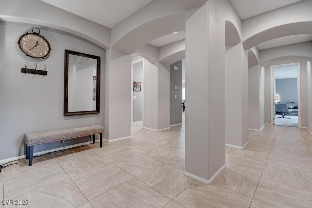 6985 Hopi Summit Court