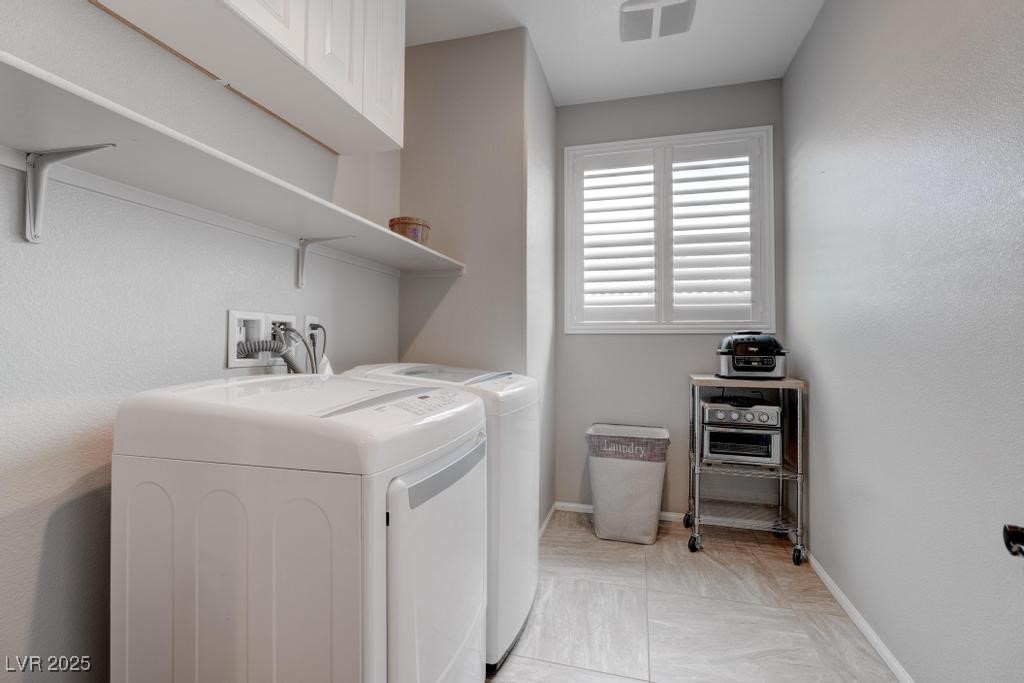 6985 Hopi Summit Court
