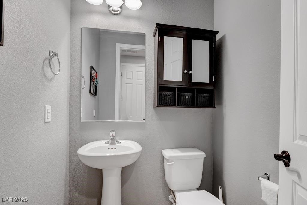 6985 Hopi Summit Court