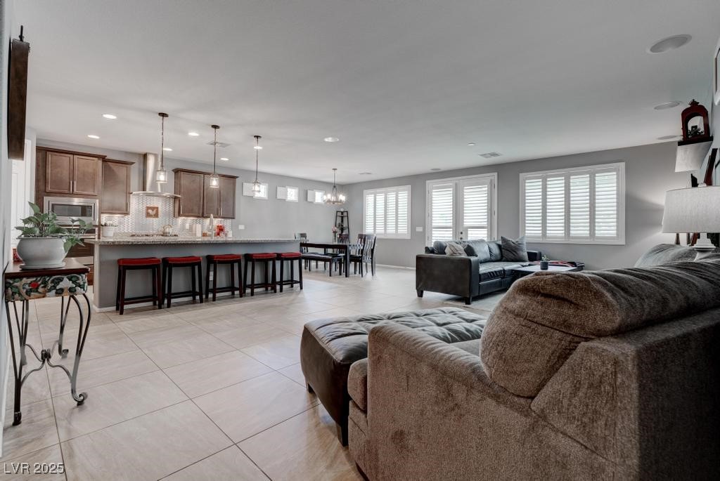 6985 Hopi Summit Court