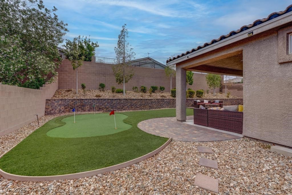 6985 Hopi Summit Court