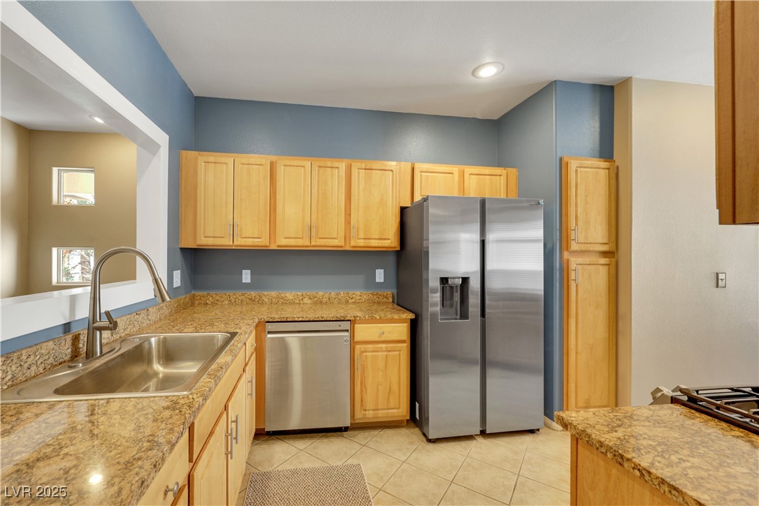 108 Lemon Glaze Street 202