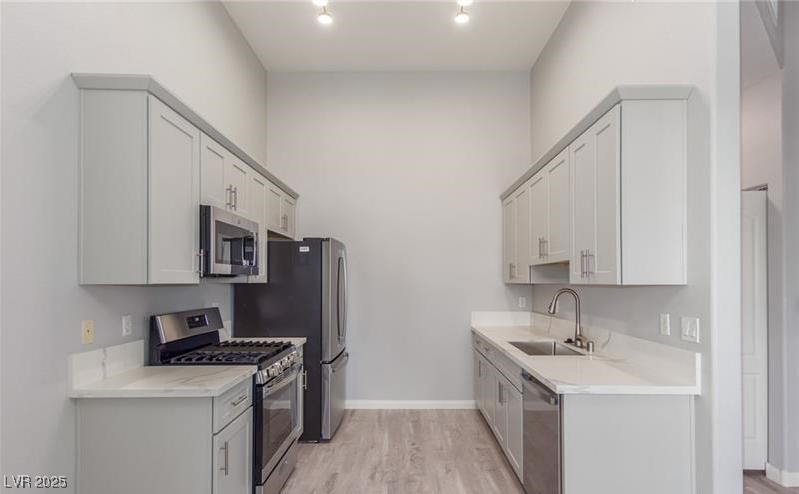 2305 West Horizon Ridge Parkway 524