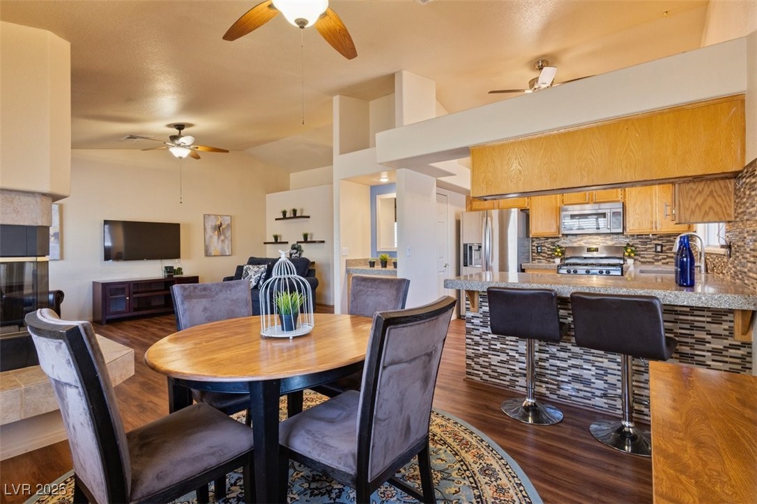 2035 East Warm Springs Road 1019